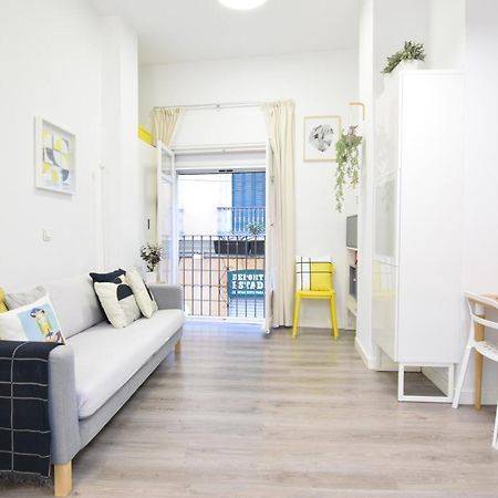 Apartamento Atarazanas Malaga Centro Historico Bagian luar foto