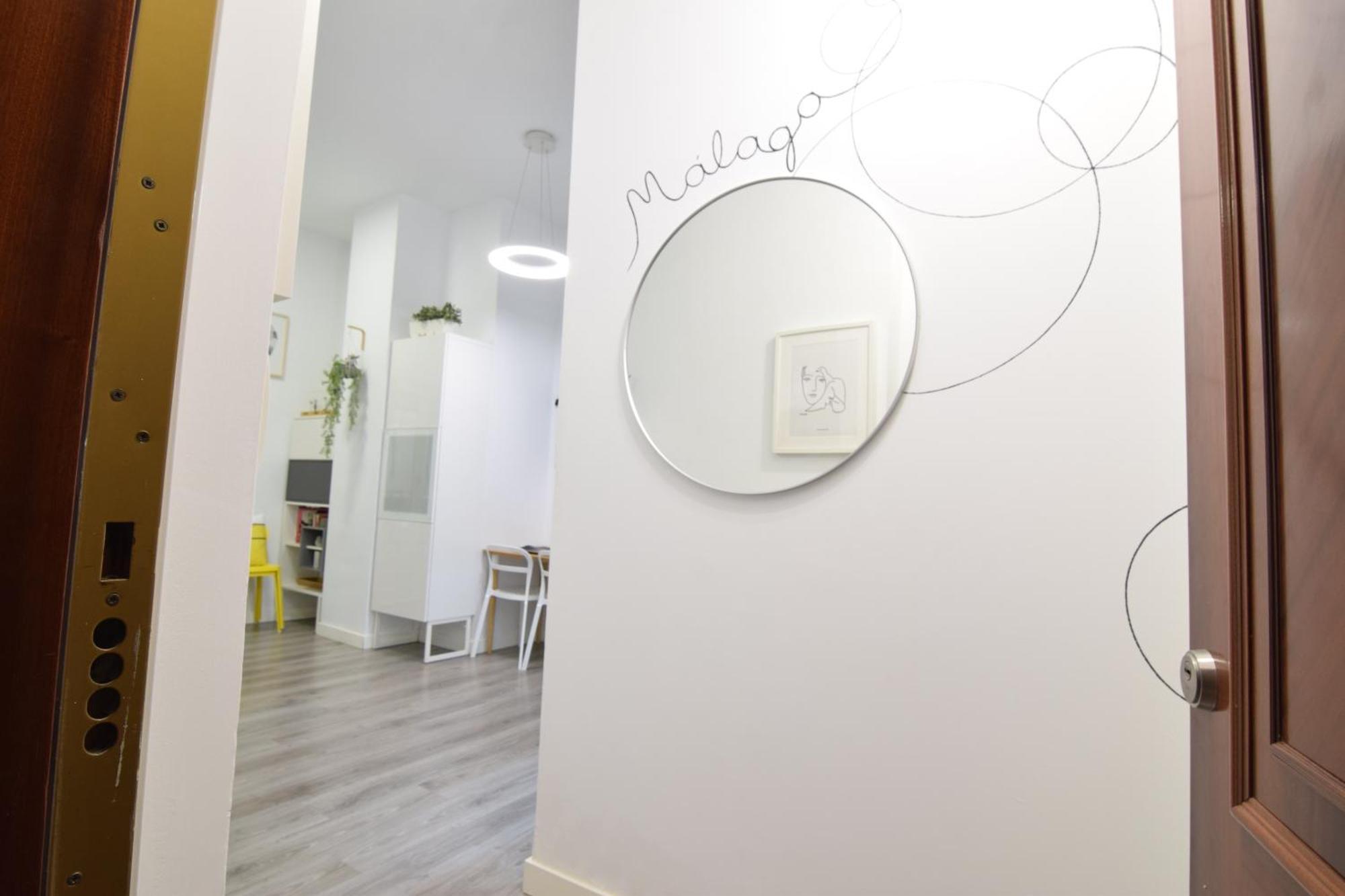 Apartamento Atarazanas Malaga Centro Historico Bagian luar foto