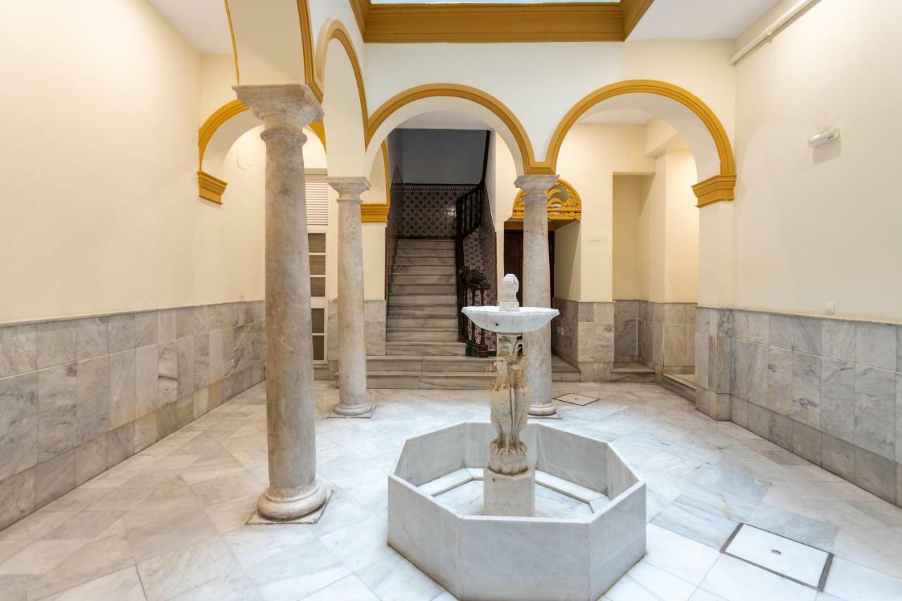 Apartamento Atarazanas Malaga Centro Historico Bagian luar foto