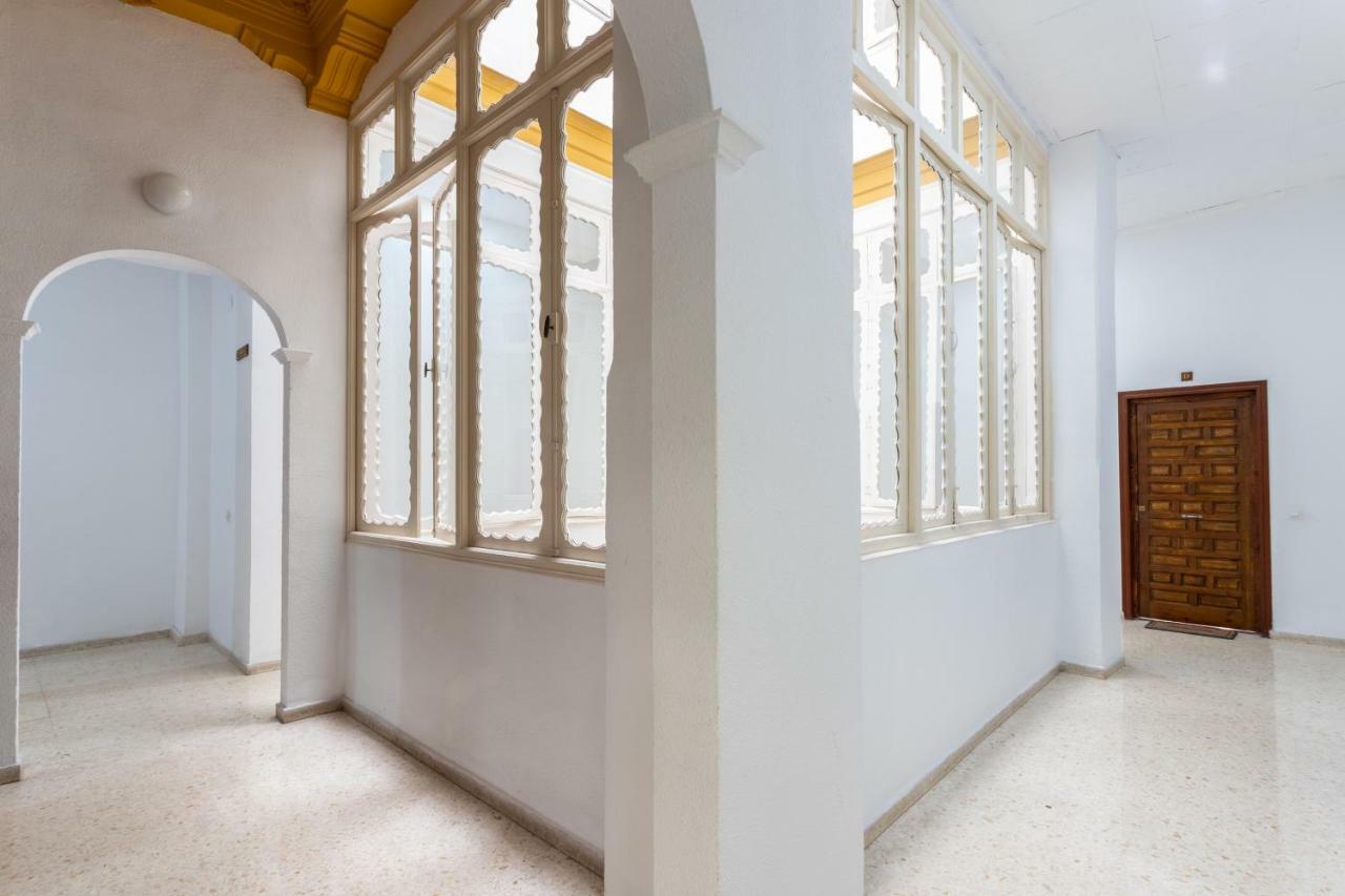 Apartamento Atarazanas Malaga Centro Historico Bagian luar foto