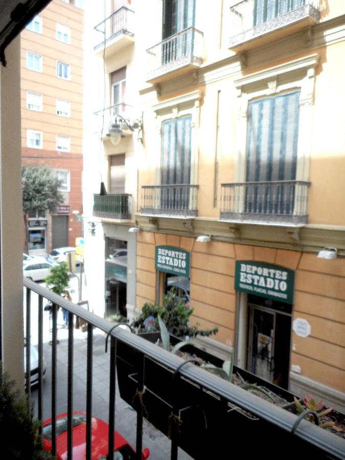 Apartamento Atarazanas Malaga Centro Historico Bagian luar foto
